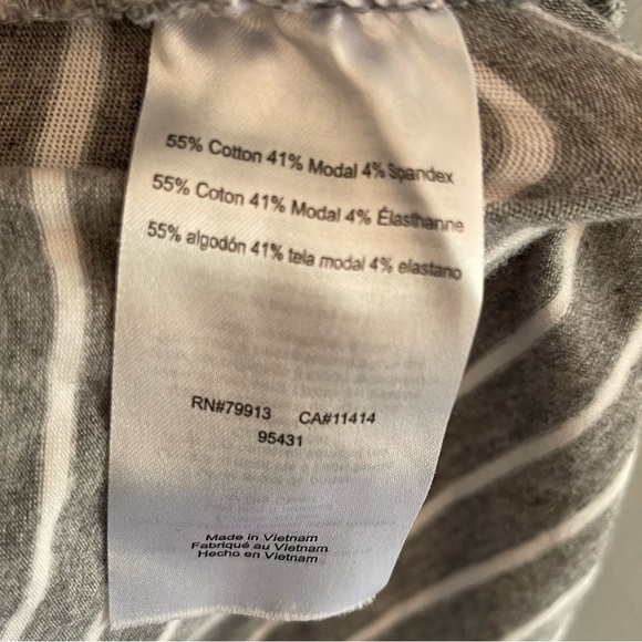 Motherhood Maternity v neck stripped short sleeve shirt - Picture 5 of 5